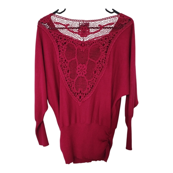 Questions Deep Red M Sweater with Lace Back - Picture 2 of 5
